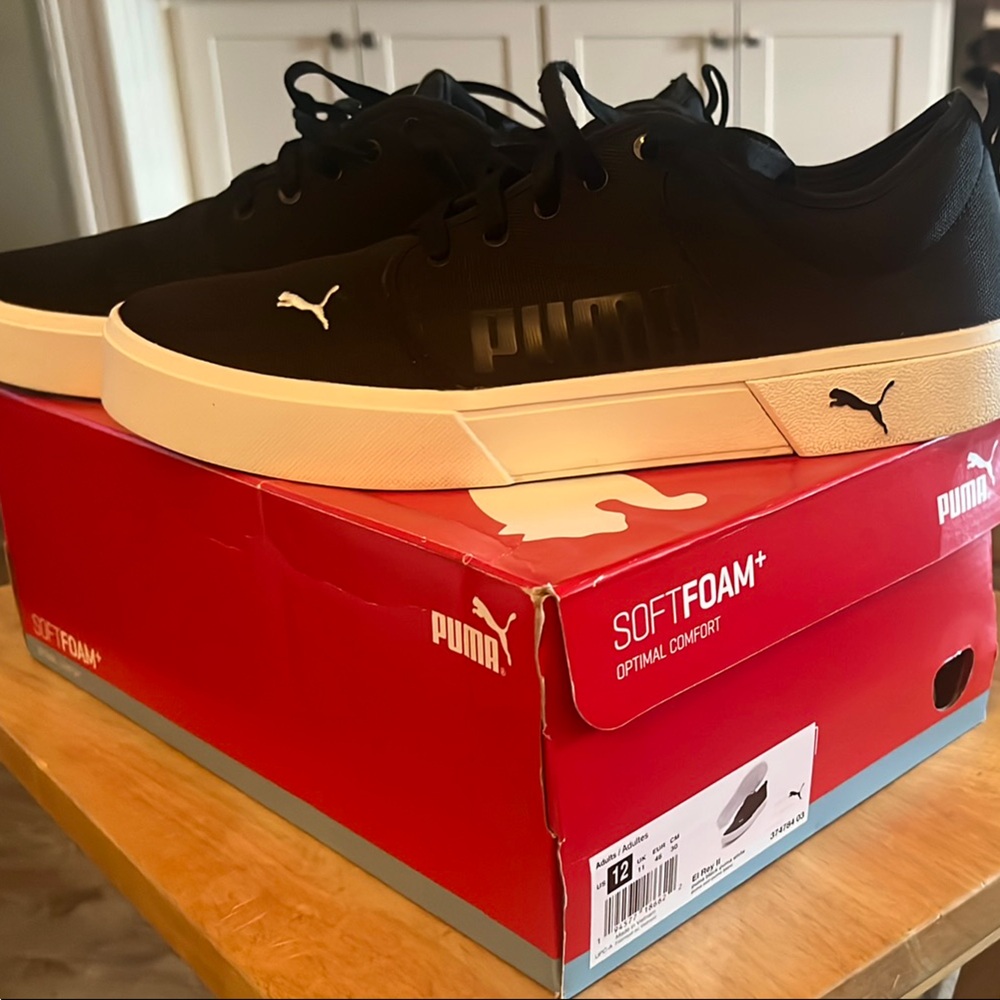 Puma Black Canvas Sneakers Low-Profile Design